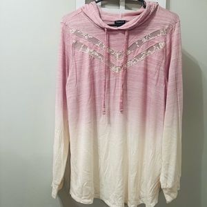 Beautiful Ombré Torrid Top with Lace Detail